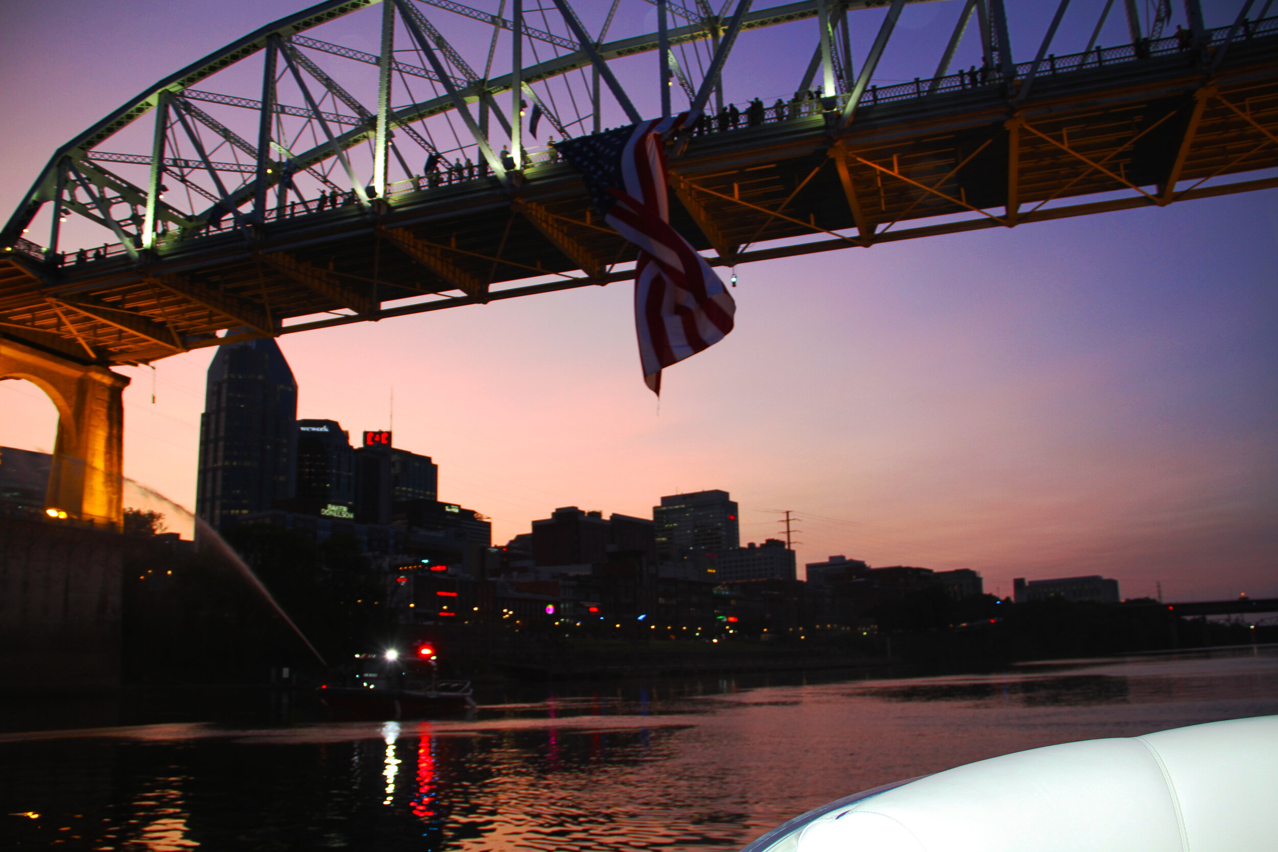  2020 9/11 Flag Tribute on Nashville Walking Bridge – GROUND ZERO VOLUNTEERS FLAG 2020 – Photo: Cierra Mazzola – All Rights Reserved 