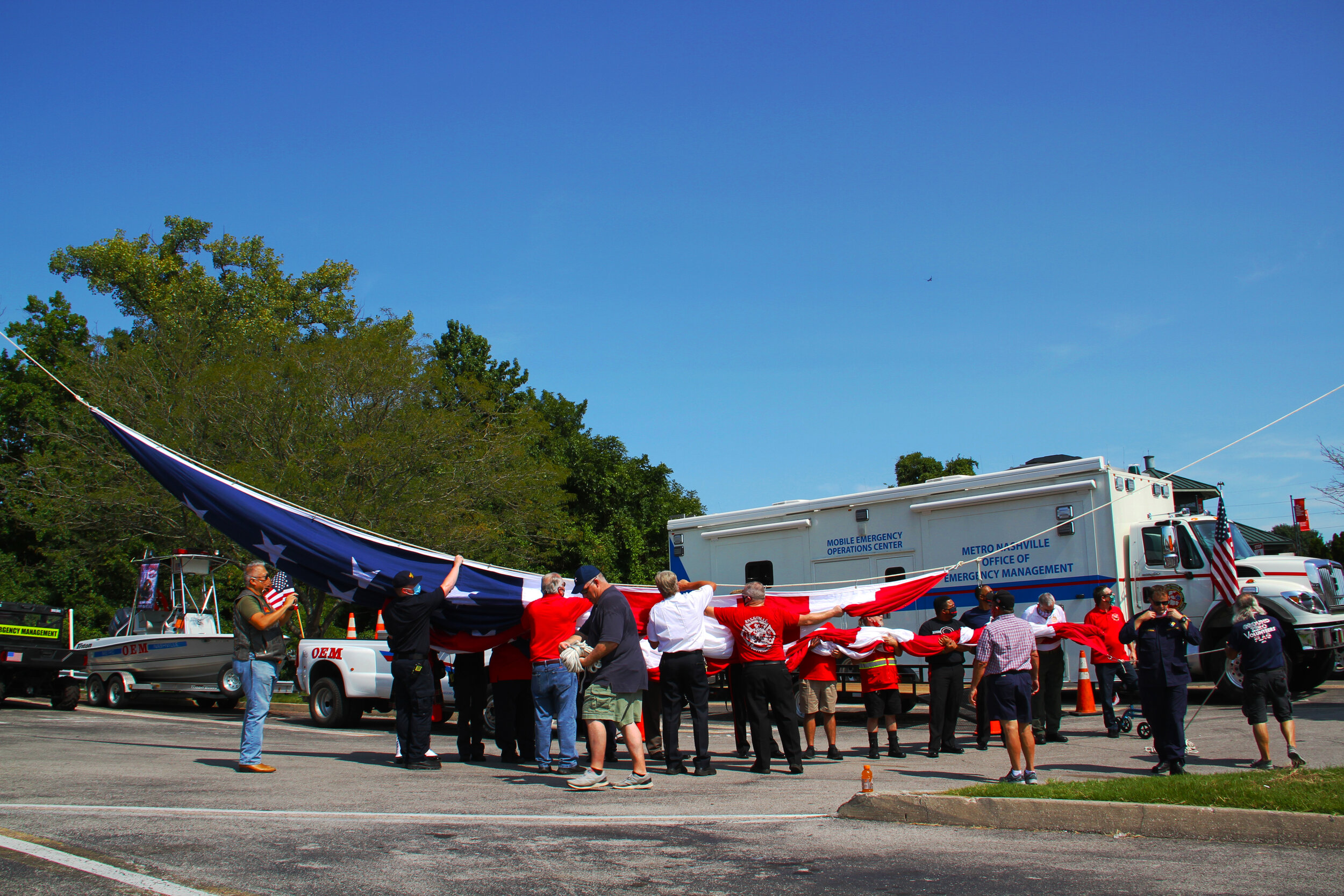  2020 9/11 Tribute Mission BBQ Nashville – GROUND ZERO VOLUNTEERS FLAG 2020 – Photo: Cierra Mazzola – All Rights Reserved 