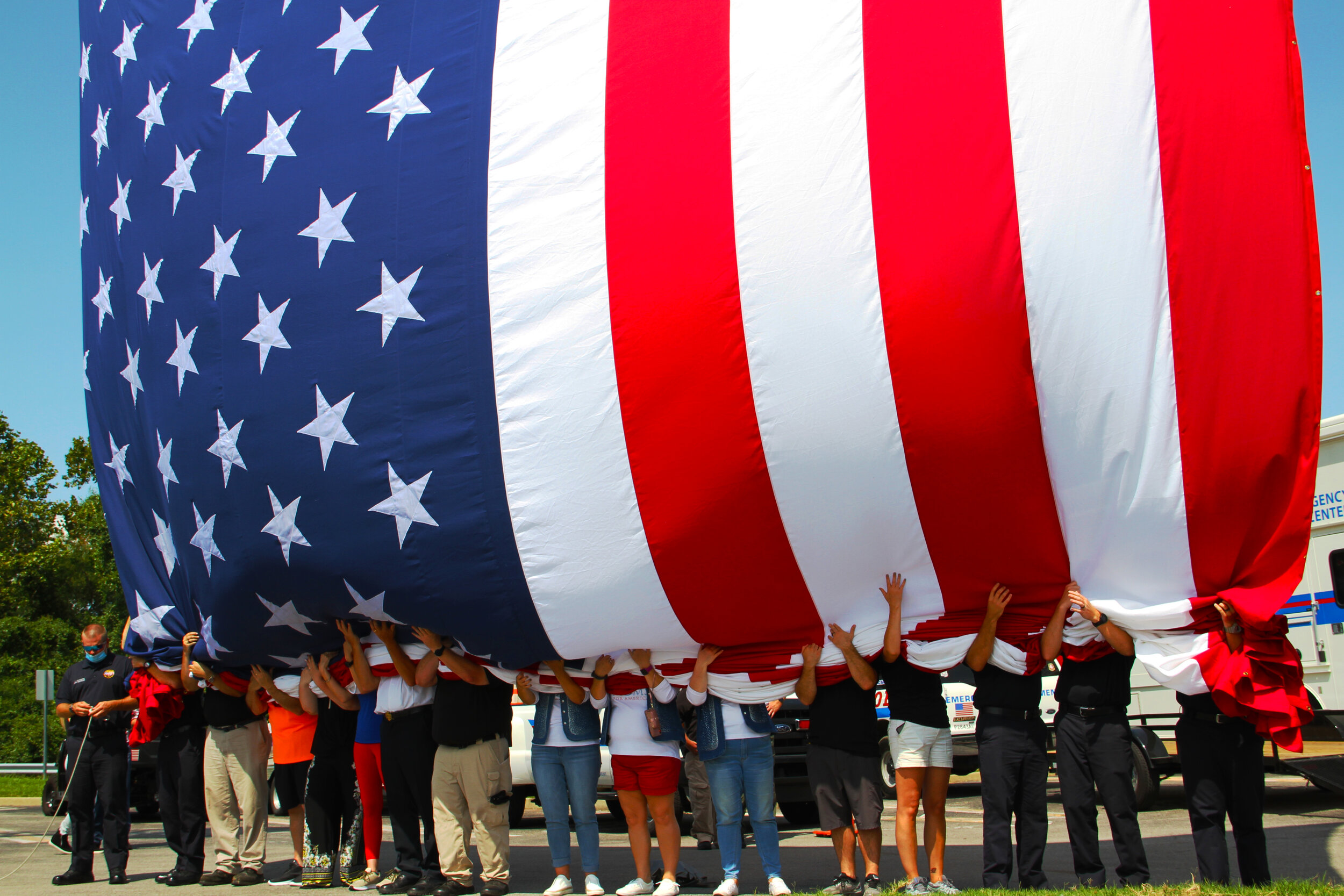  2020 9/11 Tribute Mission BBQ Nashville – GROUND ZERO VOLUNTEERS FLAG 2020 – Photo: Cierra Mazzola – All Rights Reserved 