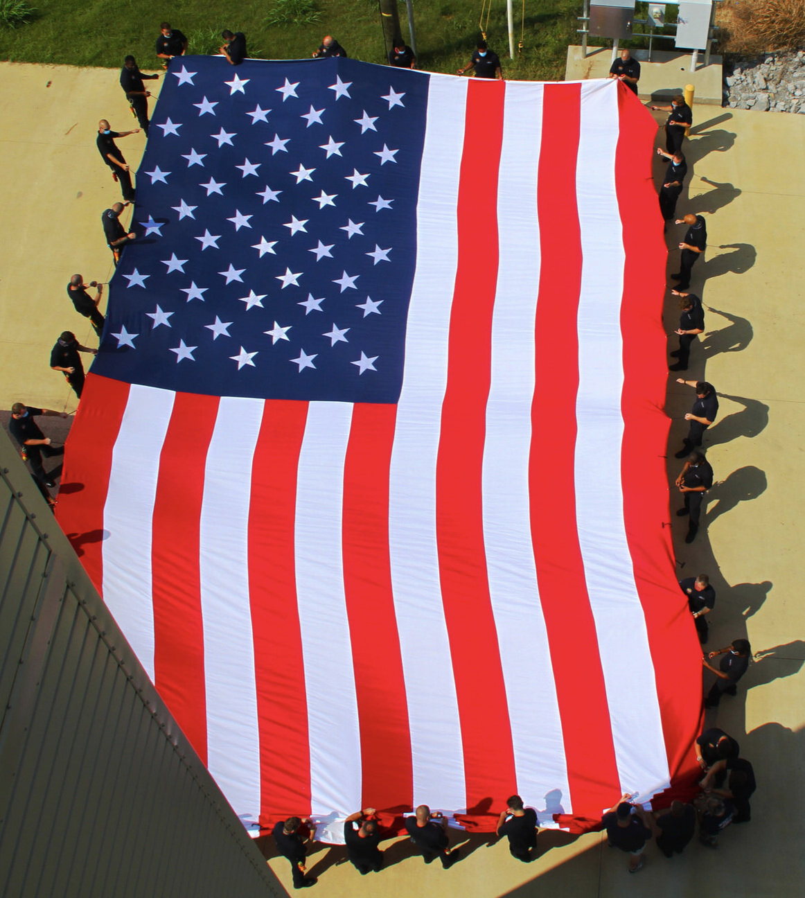  2020 9/11 Tribute Nashville Fire Department Training Grounds – GROUND ZERO VOLUNTEERS FLAG 2020 – Photo: Cierra Mazzola – All Rights Reserved 