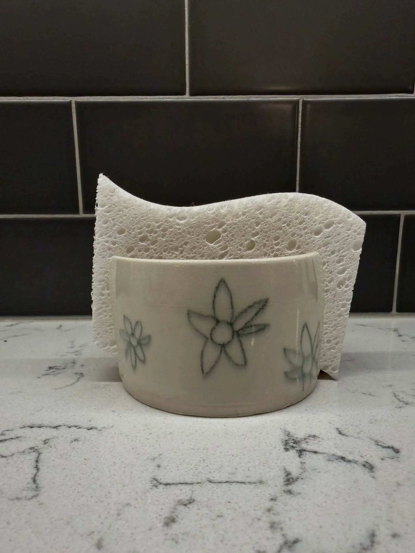 🌼 new drop alert 🌼 Time to get rid of that old ugly sponge holder and upgrade to this cutie. 

Ceramics, ceramic, handmade ceramic