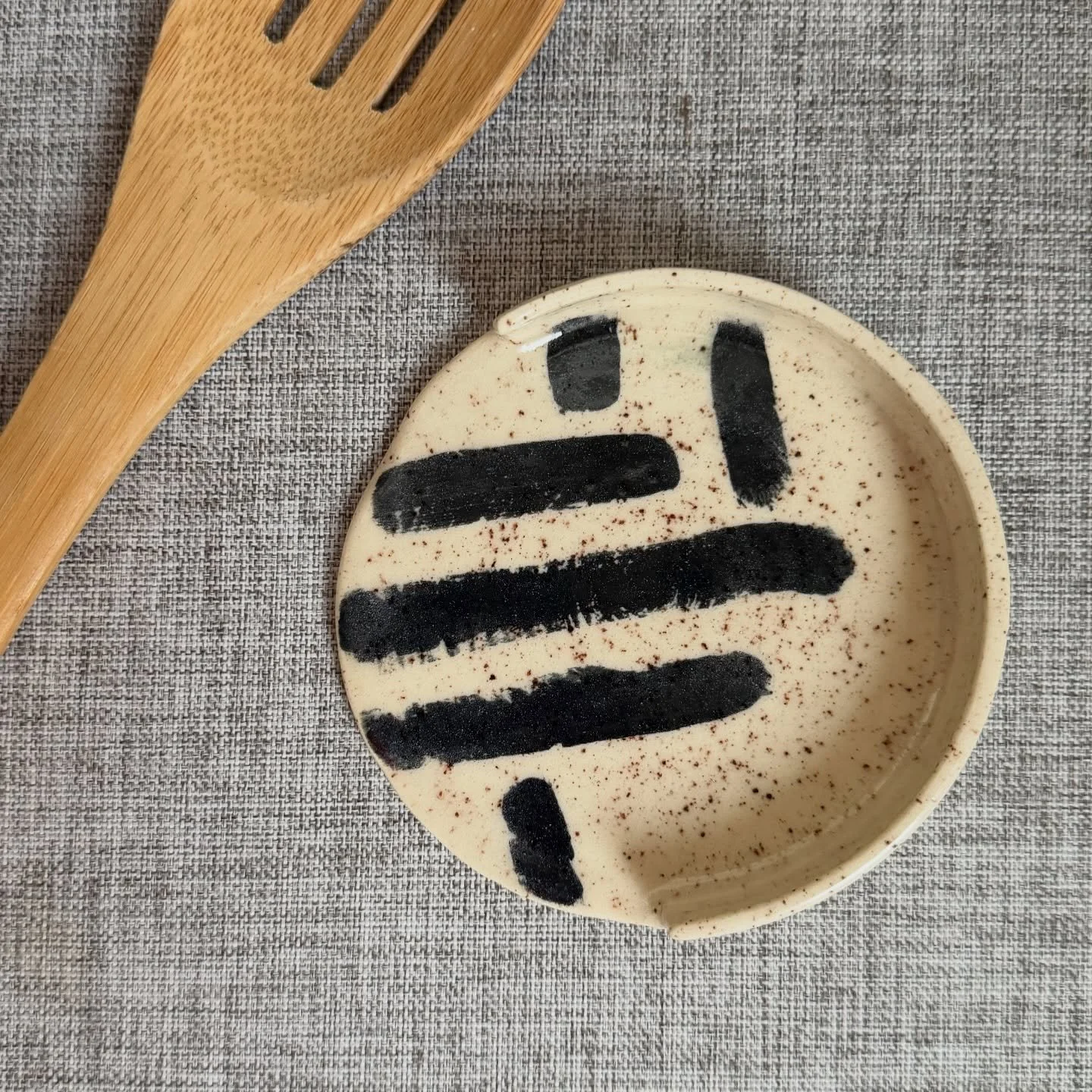Dropped off a bunch of new pieces at @station7seattle including this spoon rest. Happy holiday shopping 🎁