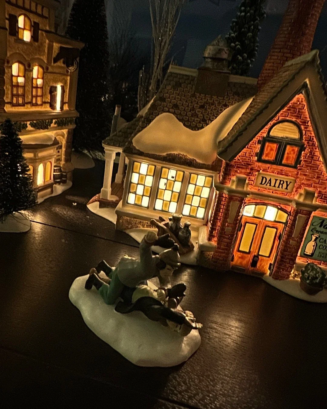 ⠀
Happy Christmas Eve! #christmas #christmaseve #happyholidays ⠀