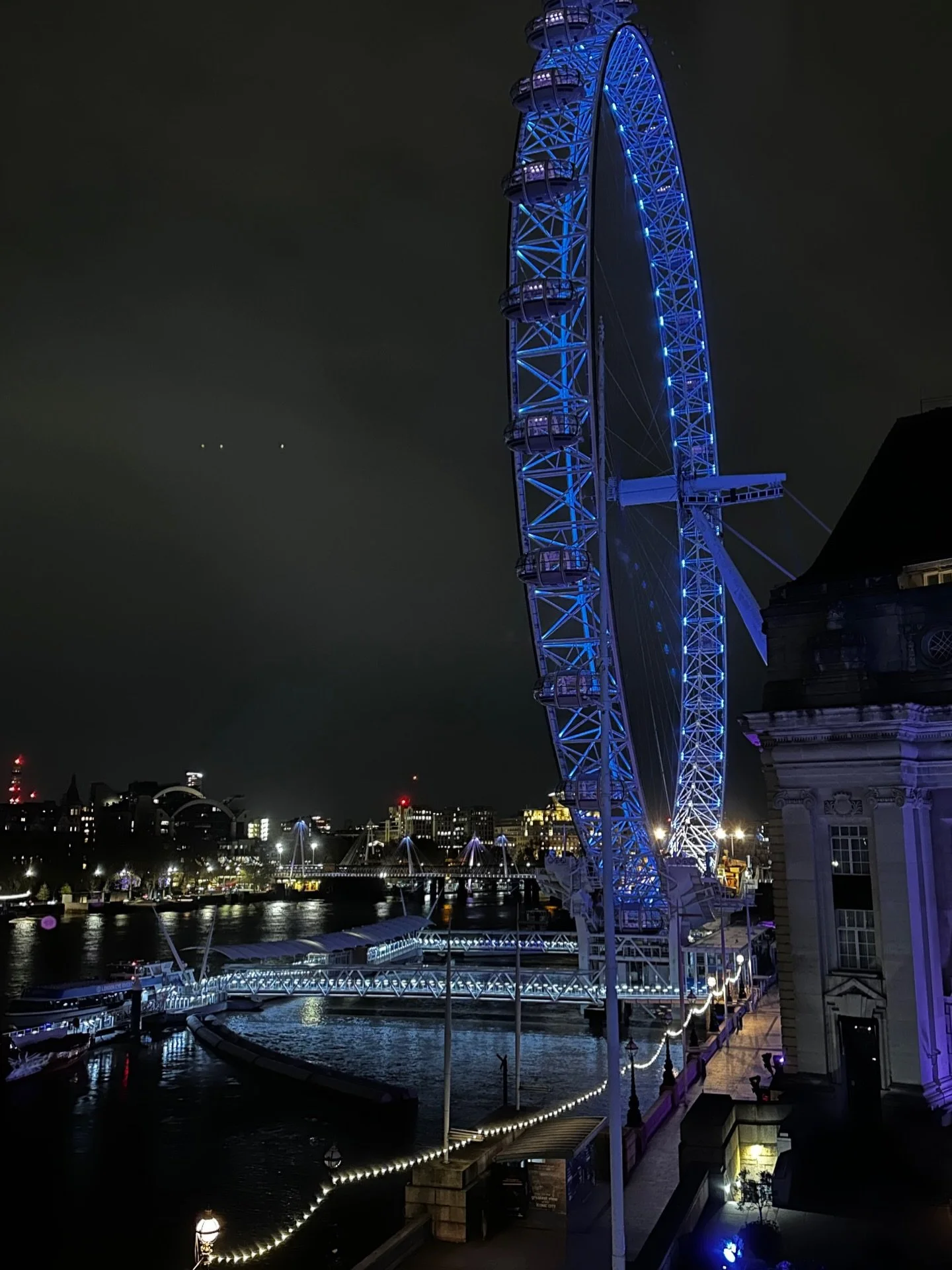 It's been 23 years since I last visited #London and another 20+ years since I last lived here, sans London Eye. Quick day trip after our Porto visit and we crammed a lot in. Hopefully it won't be another 20 years before we&rsquo;re back again. #Engla