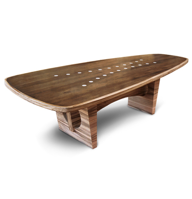 DINING TABLE IN GUM