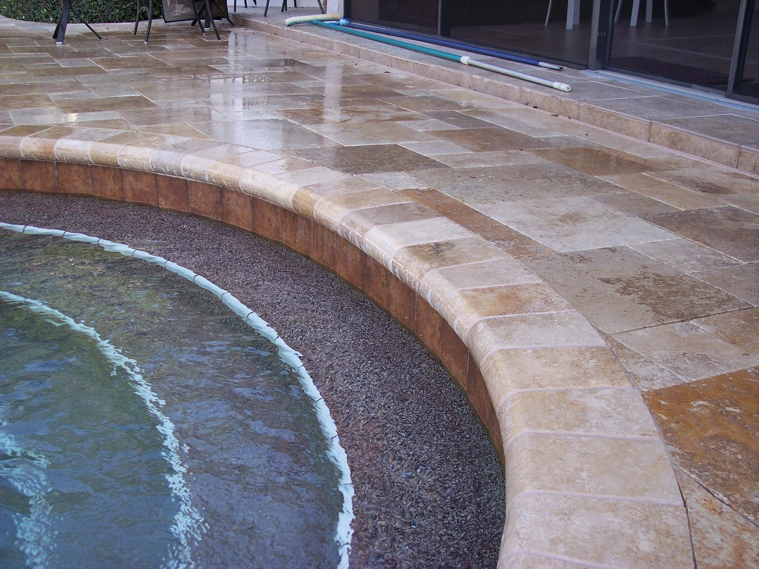 travertine bullnose.JPG