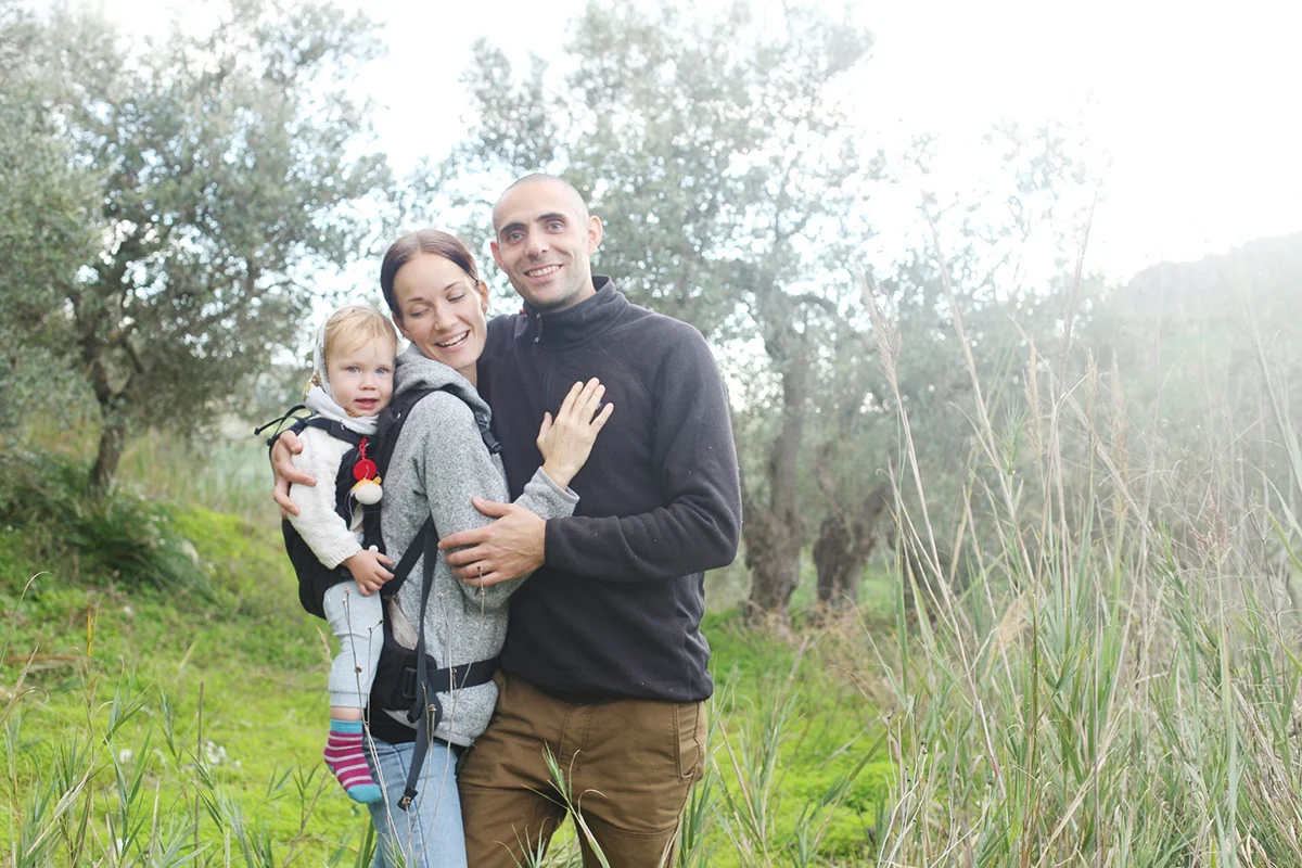 taru and family cianciana2.jpg