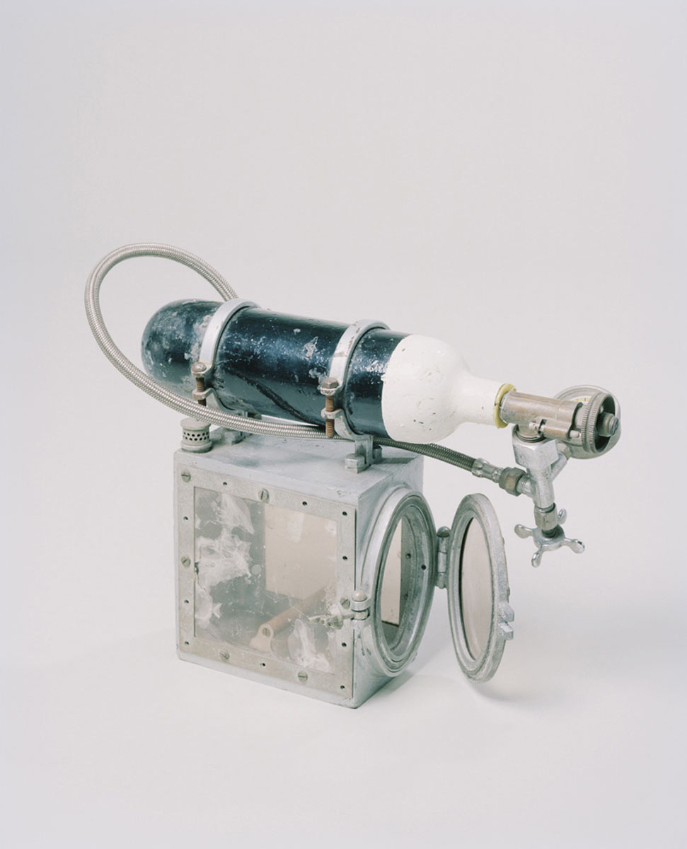 Canary Resuscitation Chamber, 2012, from the series 'Canary In A Coal Mine' © Spencer Murphy