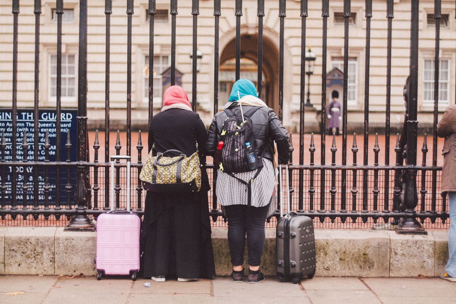 Buckingham Palace - Seeing the Sightseers