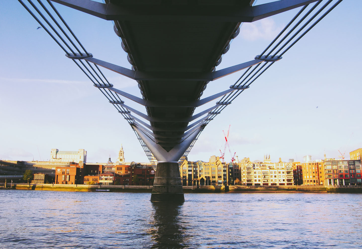Millennium Bridge - Bridging Contrasts