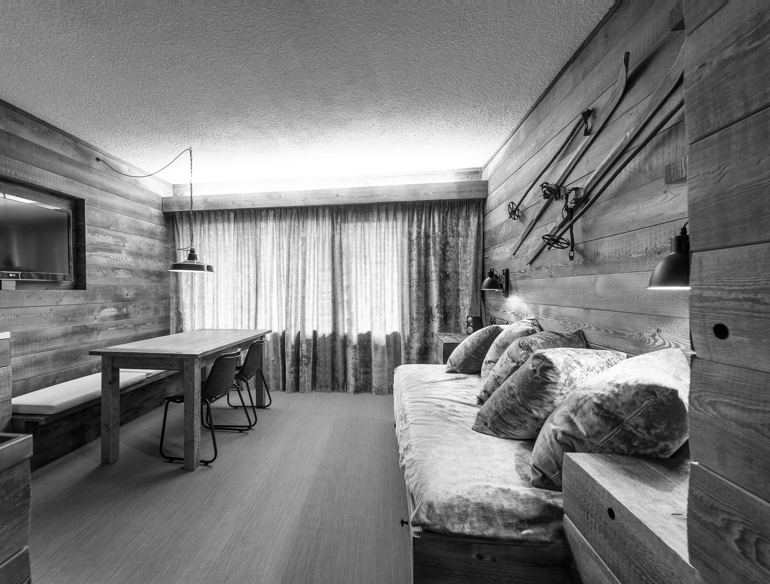 20160412_Julie Méribel studio pascal simonin_0052 retouchée mieux BW.jpg