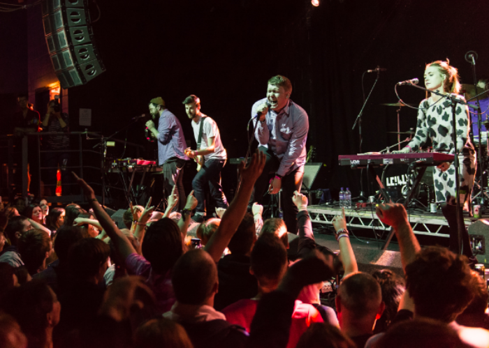 Photograph by John Mo, via Gigwise.