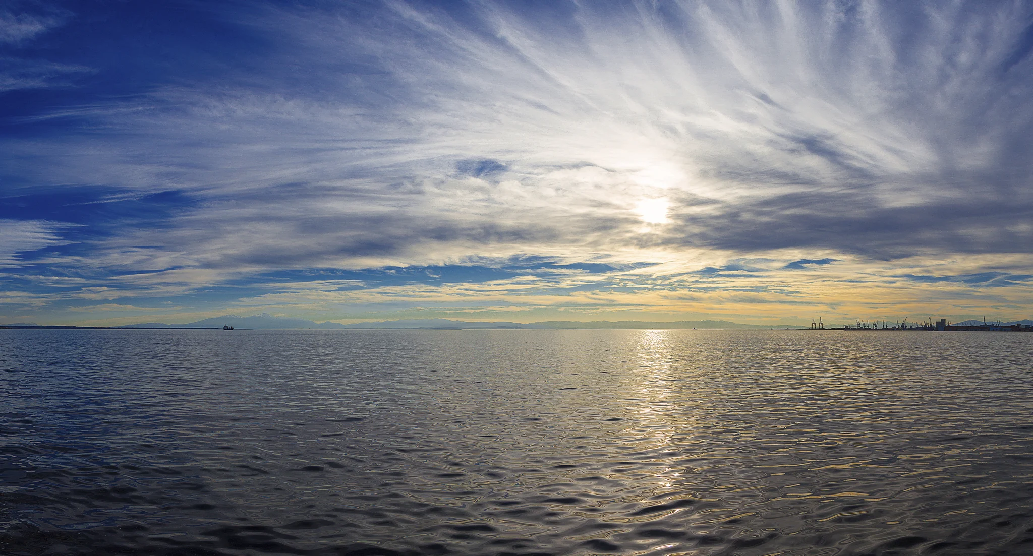 landscape___3____thessaloniki_seaside__greece__by_the_french_monkey-d8saepj.jpg