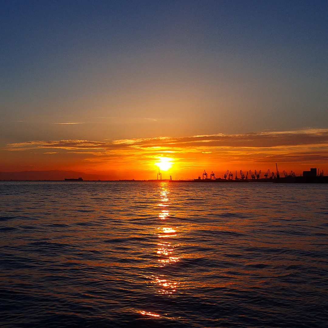 IMG_9006re.jpg