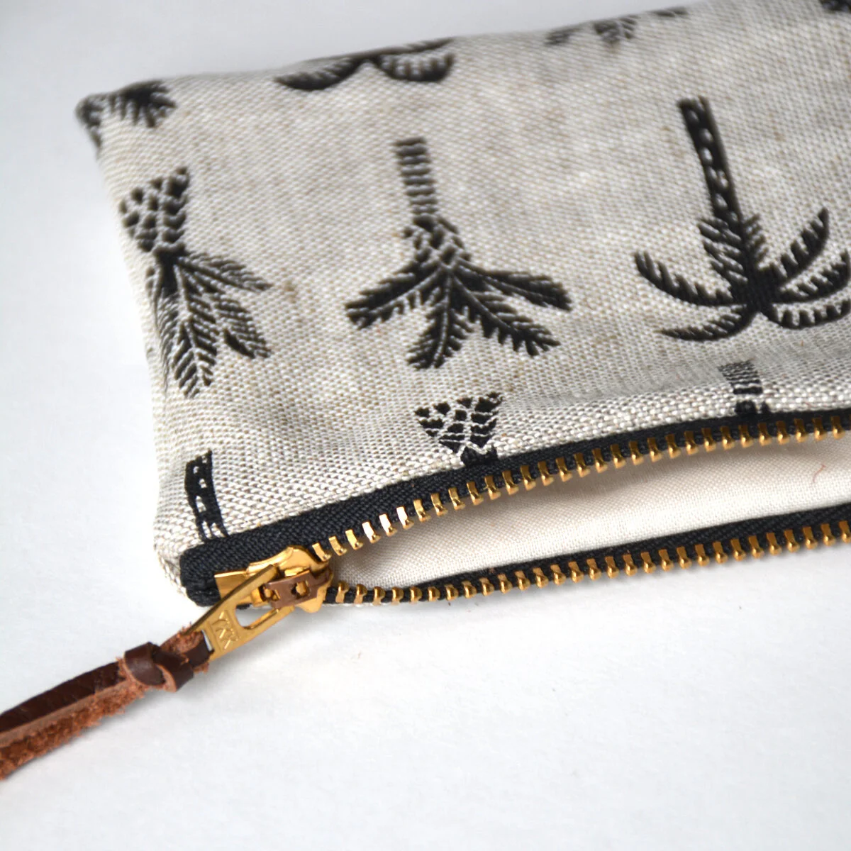 palmtreespouch6inches03.jpg