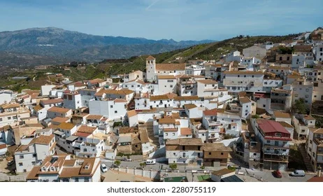 Nerja -Benamocarra-Iznate -Nerja