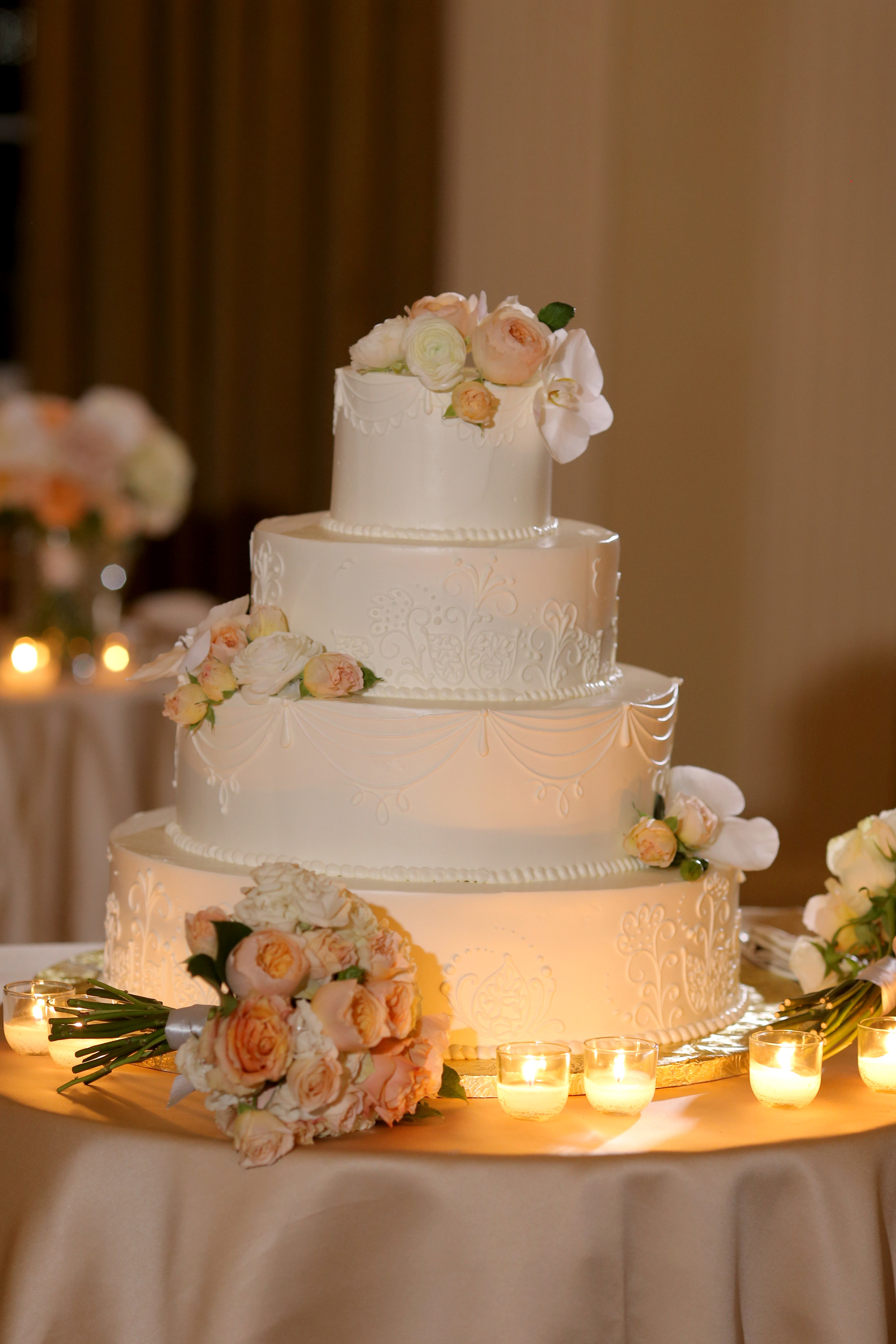 Sara Kovel Events Omni Parker House Wedding Cake