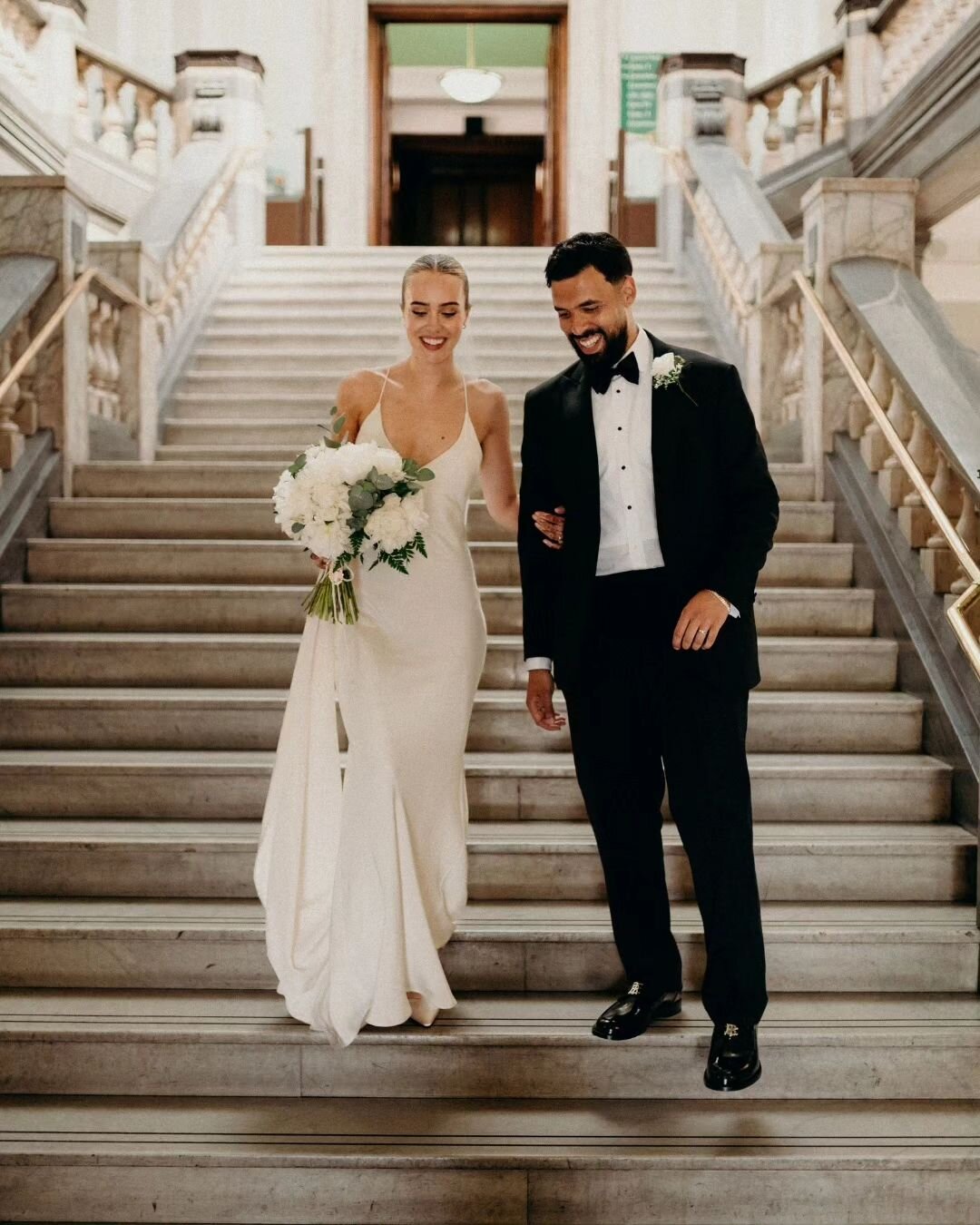 Flashback to this gorgeous London wedding ❤️

From the intimate ceremony at Islington Town Hall to  the trendy reception at Bistrotheque- the ultimate city wedding celebration! 

#islingtontownhallwedding #bistrothequewedding #bridalinspiration #mode