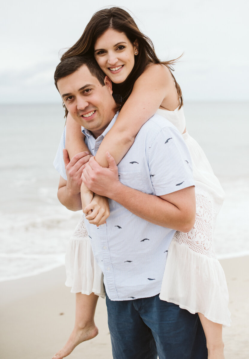 DSC_6714_andrea_john_aquinnah_beach_engagement.jpg