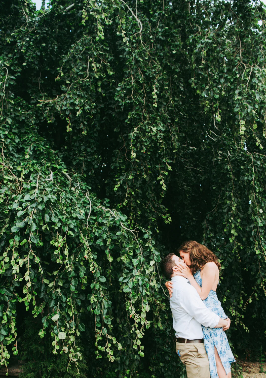 She is professional, can direct models and people to get them very comfortable in front of the camera. 