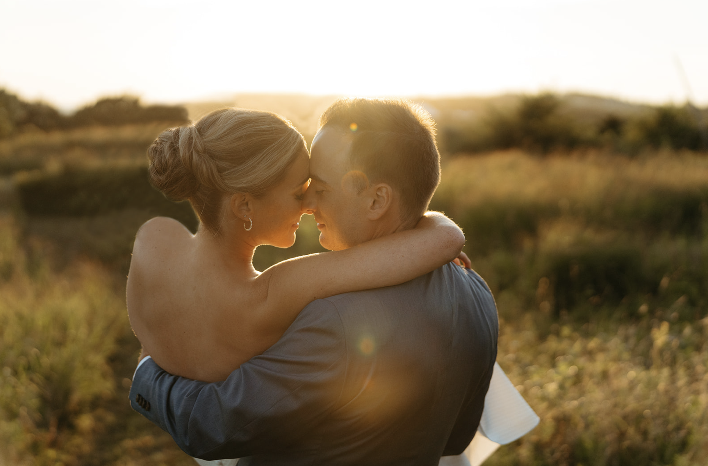 Where the Cliffs Meet Color: An Aquinnah Wedding | Meghan &amp; Nicholas