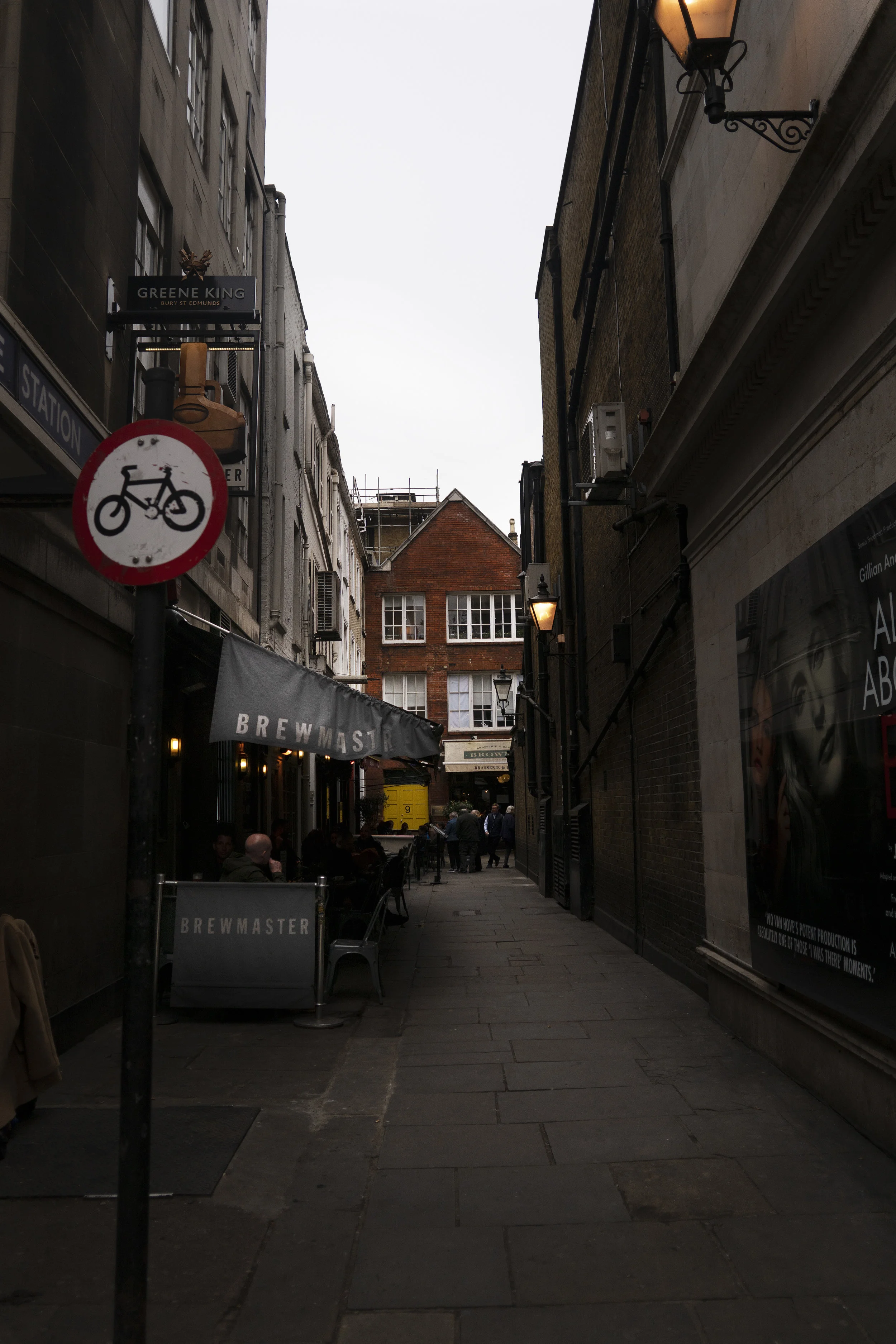 alley.jpg