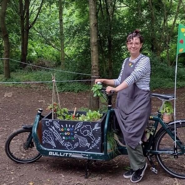 With the first signs of spring in the air I thought I'd take the time to celebrate four years of our Grow Your Road project so far! I'm so proud of what we've achieved across Birmingham and Sandwell with activity in home gardens during the pandemic, 