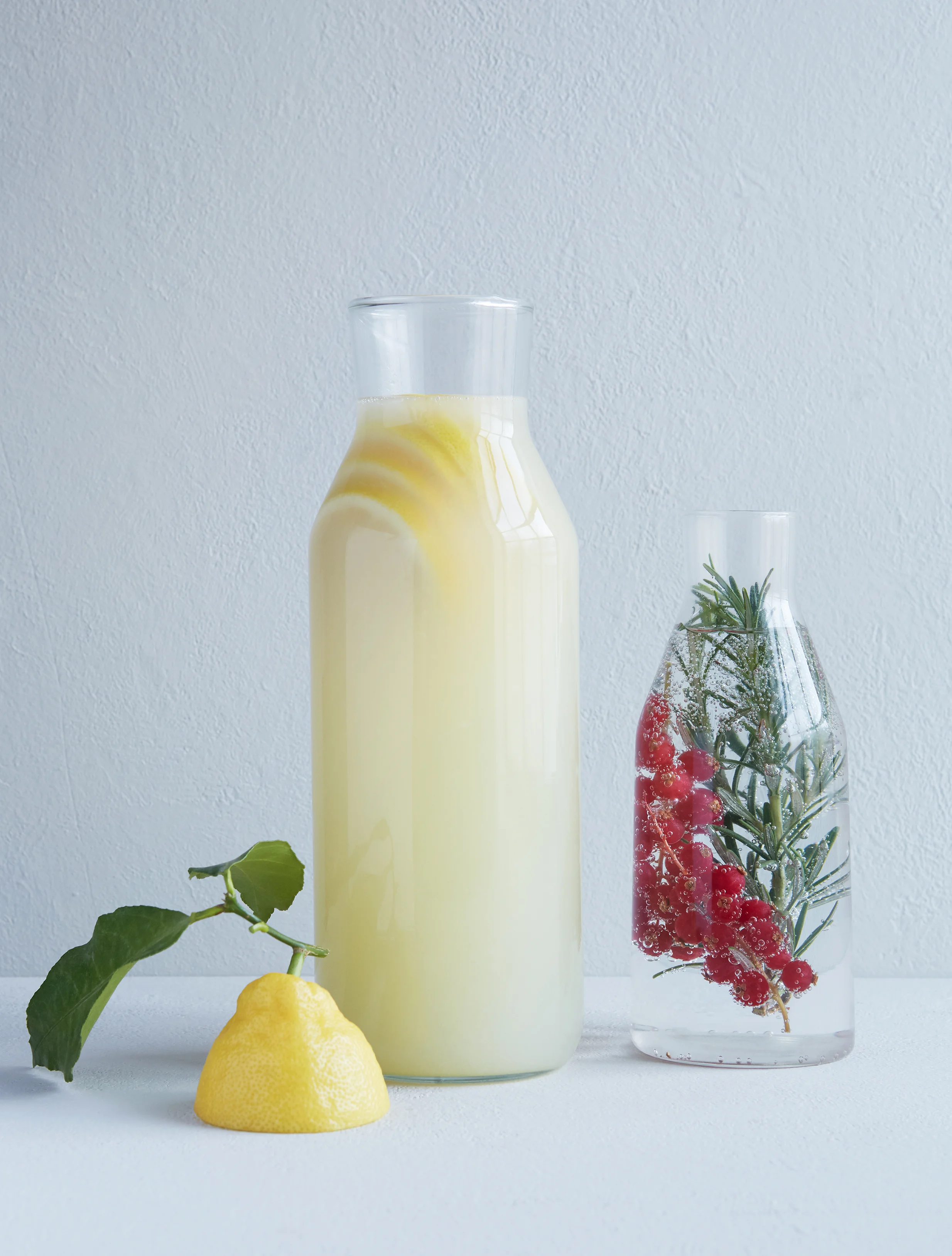 12. Limonade av sitroner. Gin tonic med rips og rosmarin.jpg