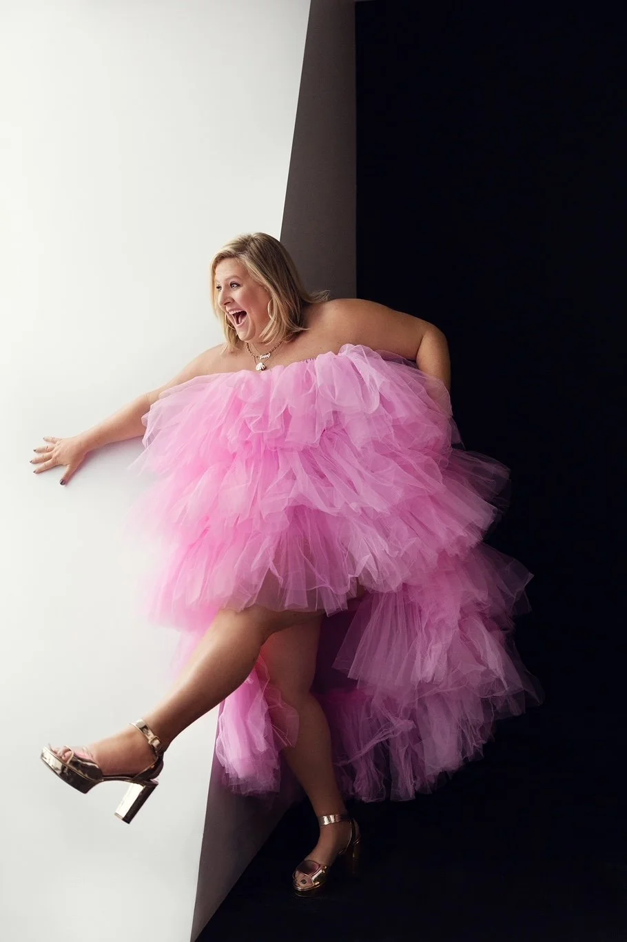 221216_Bust_BridgetEverett_0689 copy_R1.jpeg