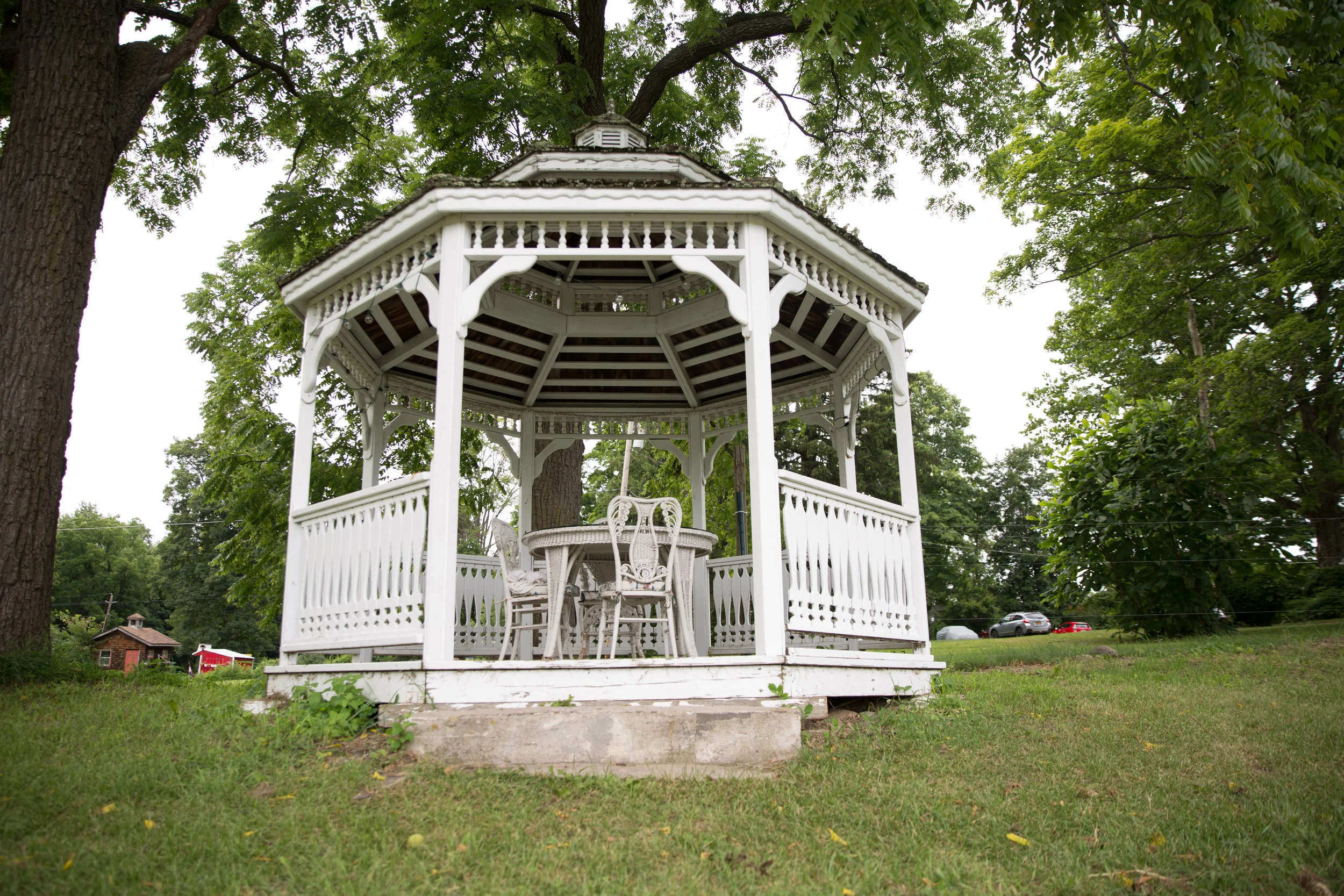 Gazebo 1.jpg