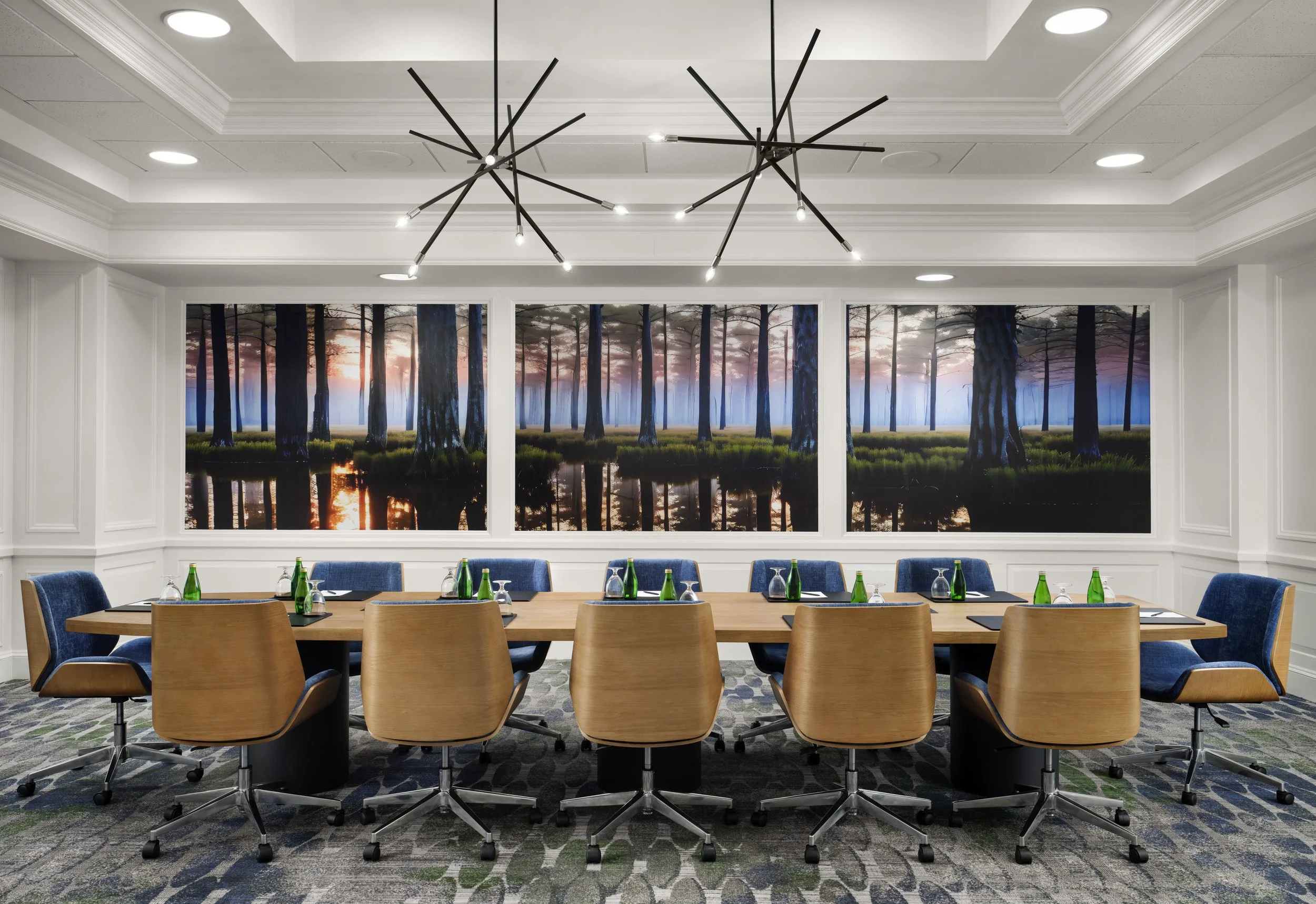 Hilton New Orleans Airport Executive Boardroom 2.jpg