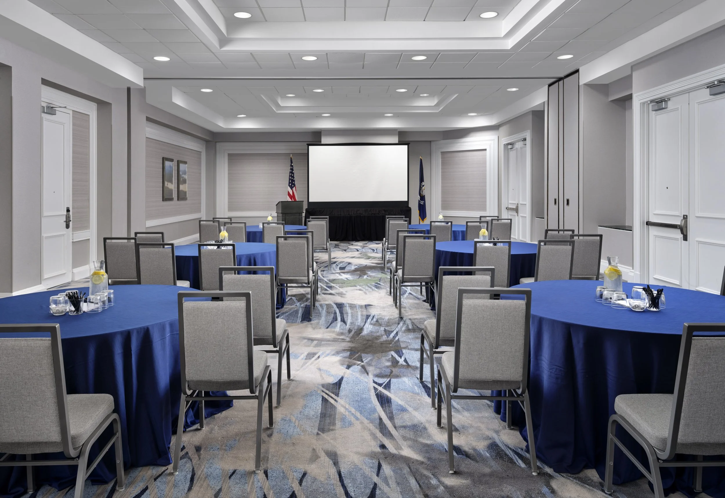 New Orleans HiltonRivertown crescent rounds v2.jpg