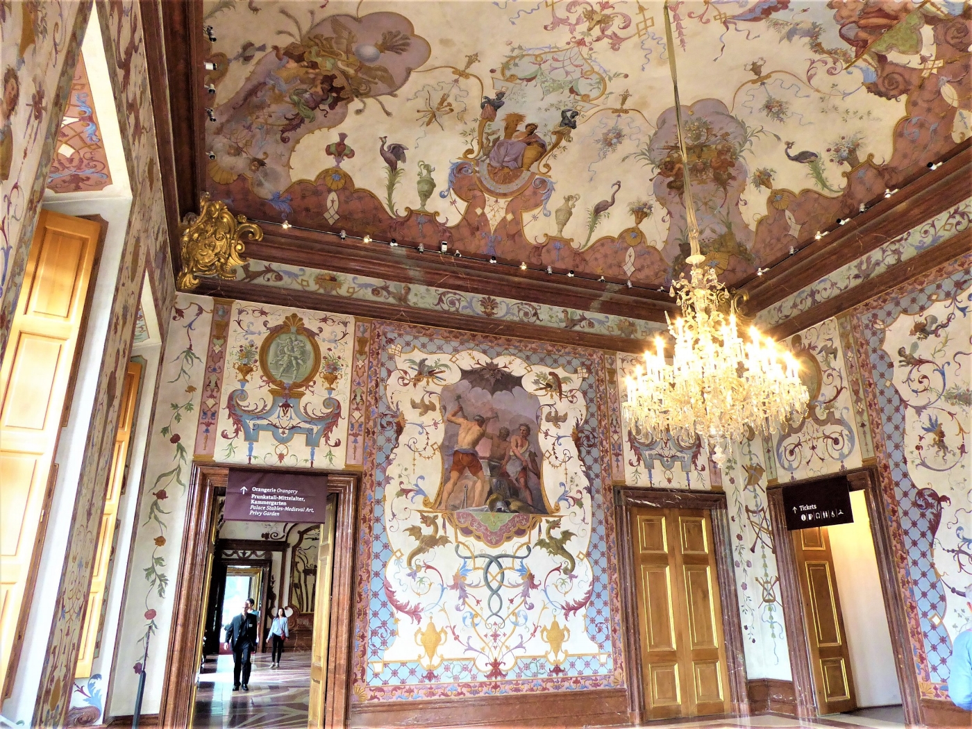 Hall with frescos in the Orangery - Belvedere