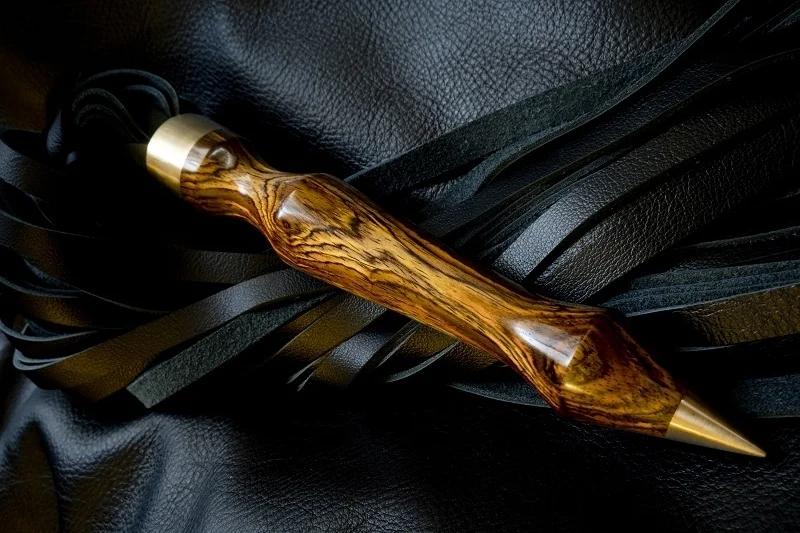 Custom Flogger 3 resize.jpg