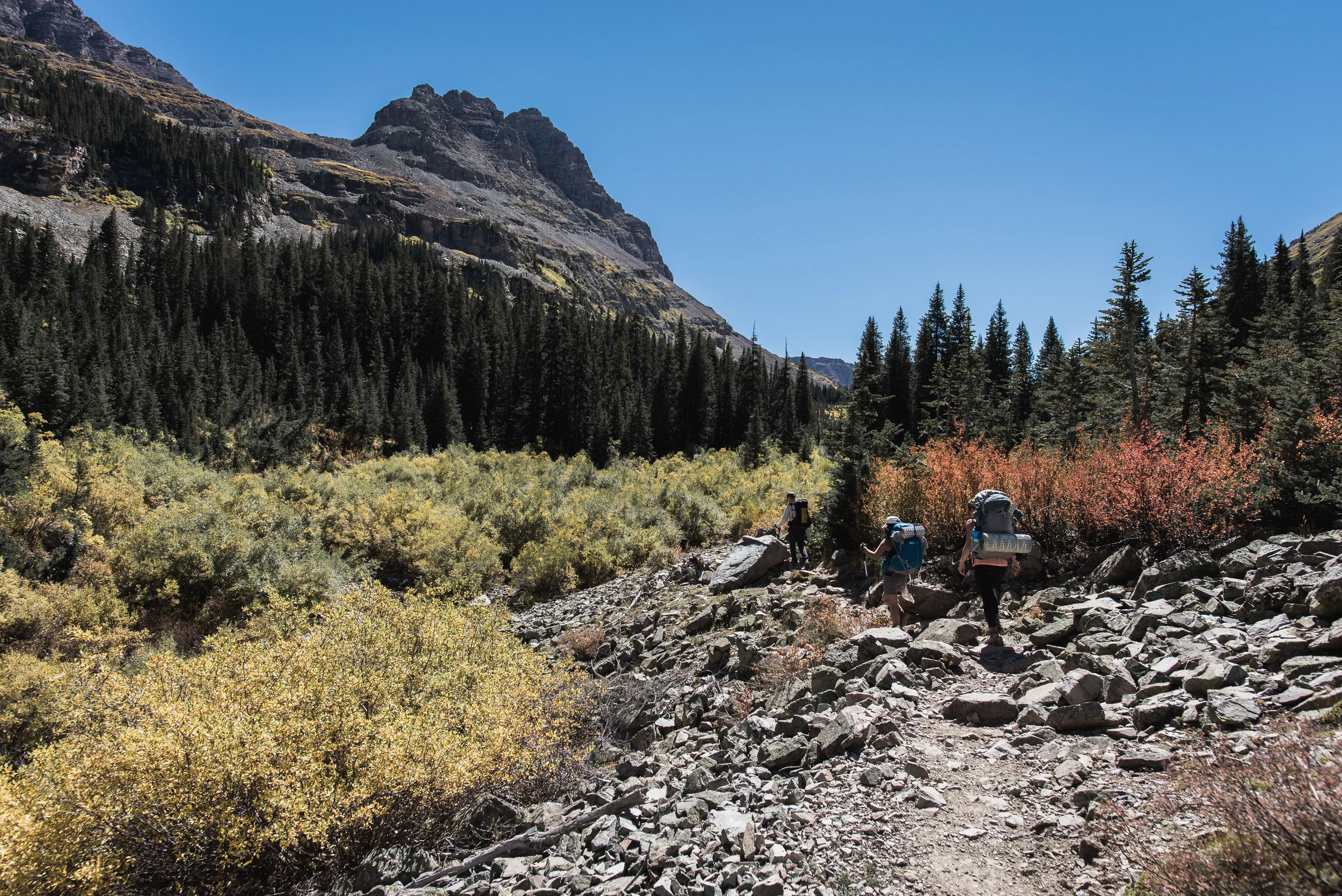 four pass loop fall colors backpacking aspen boulder photographers