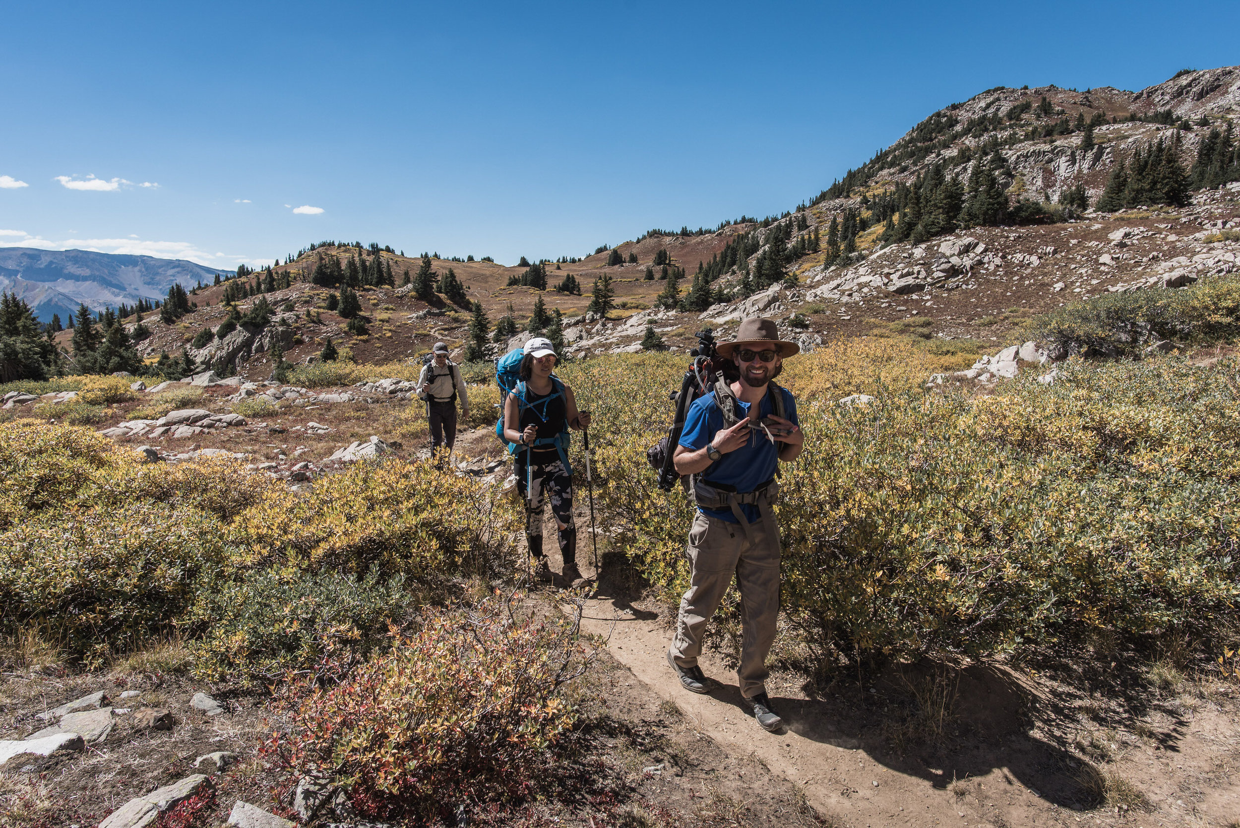 four pass loop fall colors backpacking aspen boulder photographers