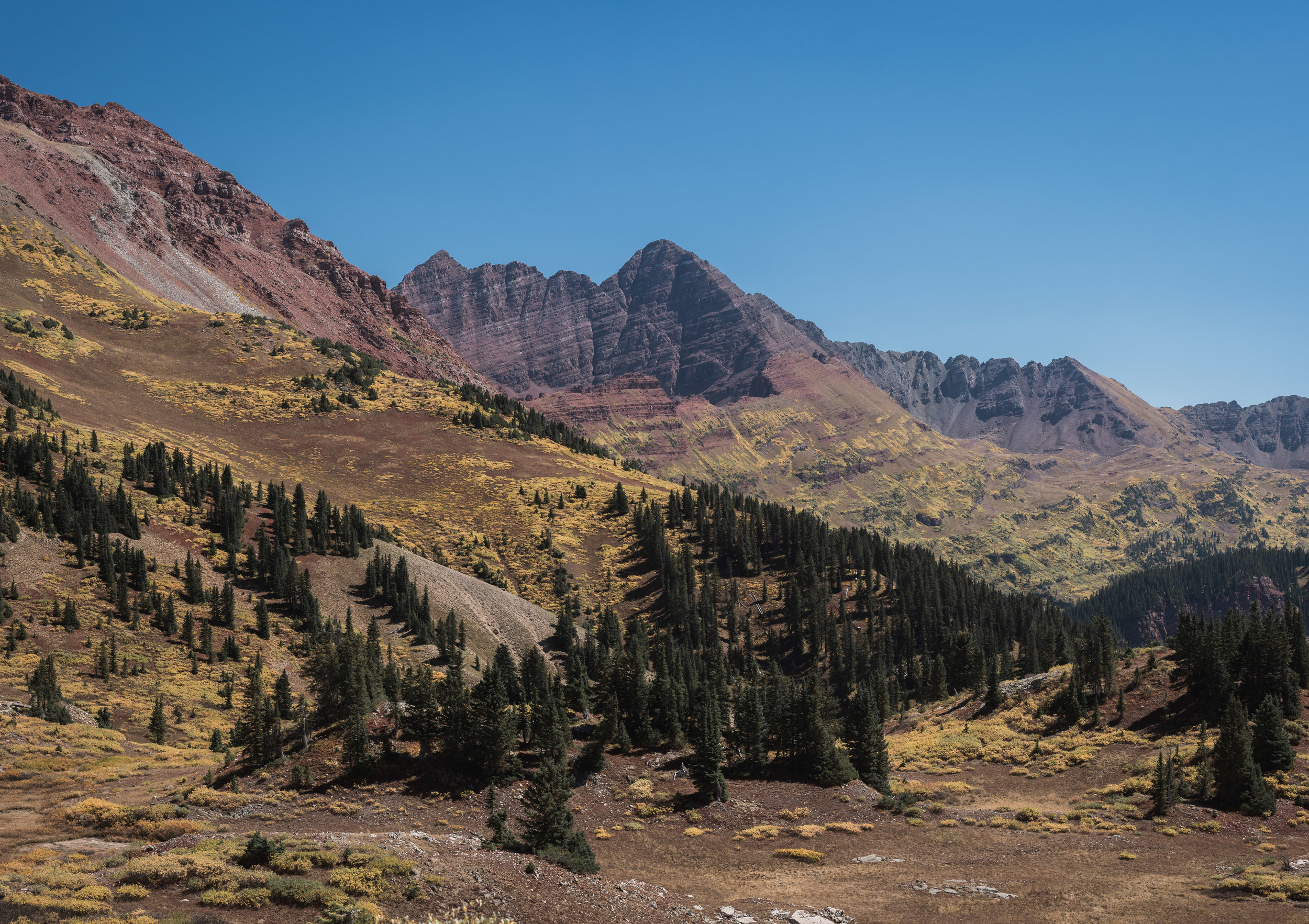 four pass loop fall colors backpacking aspen boulder photographers