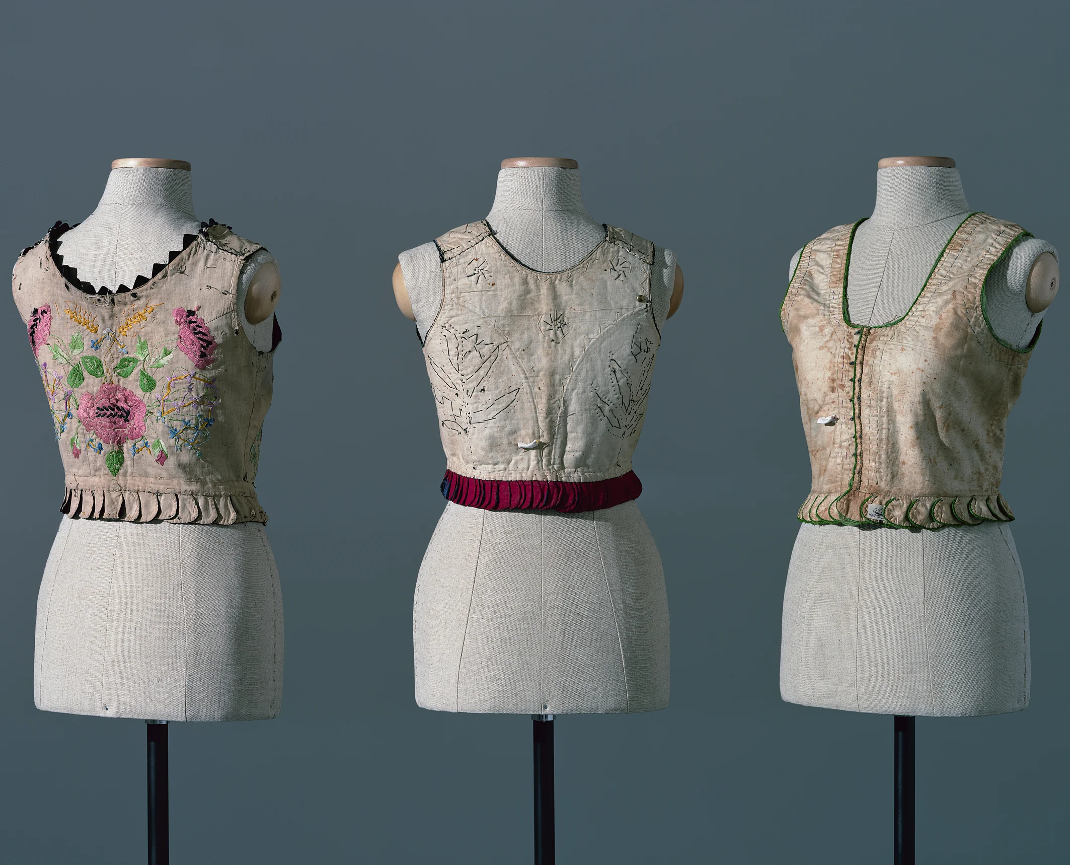 "Reverse. Peasant corsets" Bownik, 2016