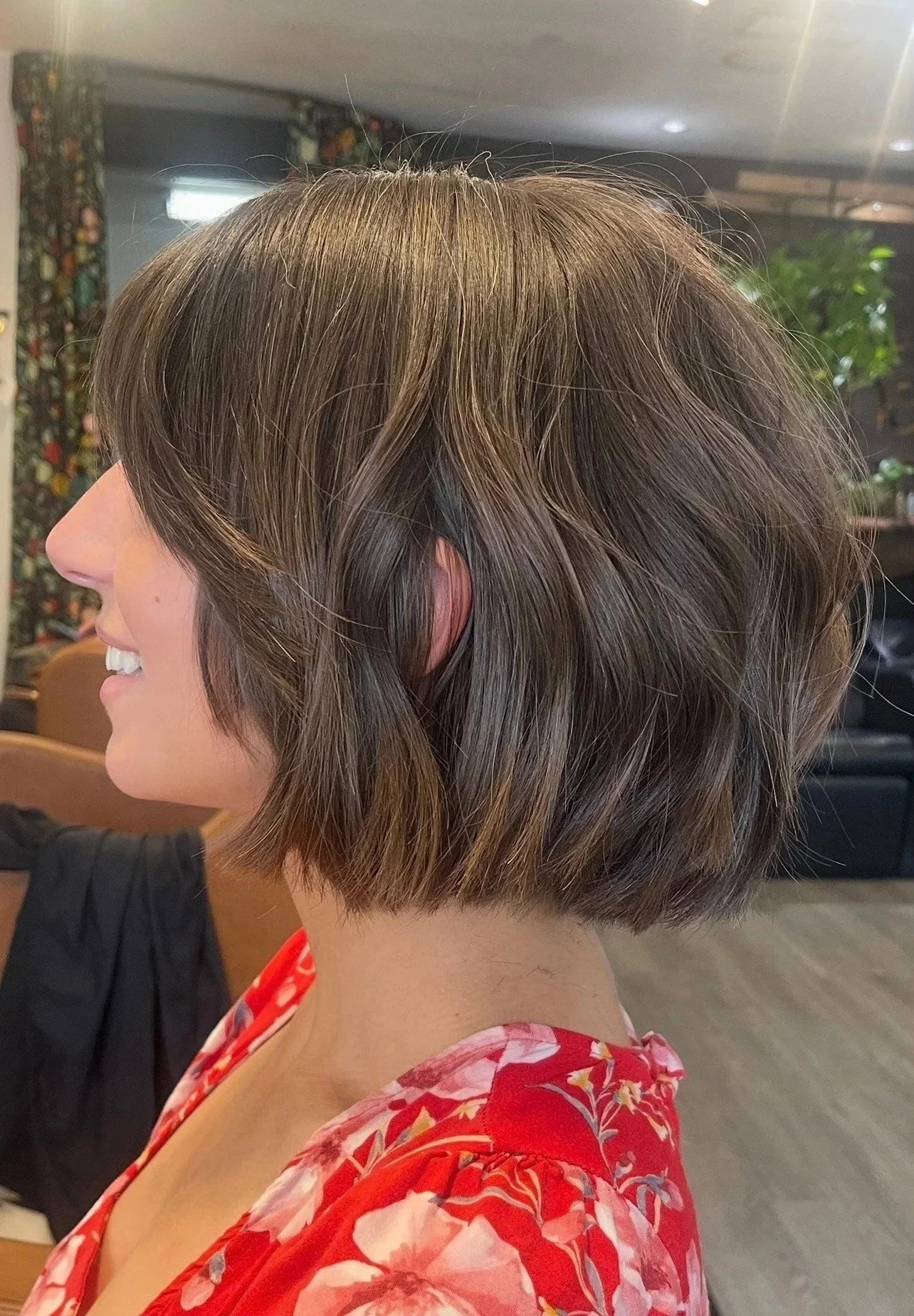 Shaggy choppy wavy bob by Devita