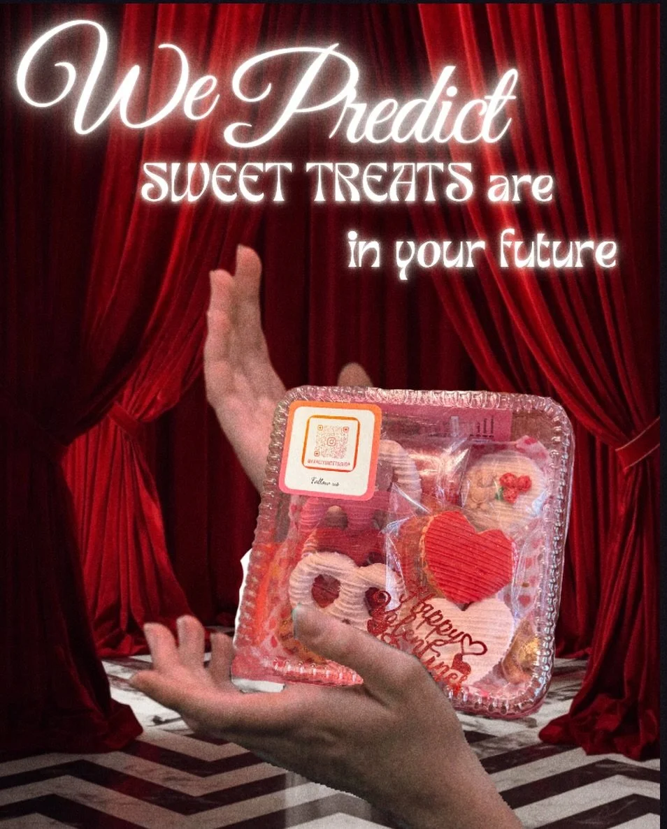 Meanwhile&hellip;something sweet ✨

Lover&rsquo;s Special is happening now:

Add on a sweet treat from @karelysweetsshop while you two indulge for $20

Booking in bio

#laurapalmer #twinpeaks #vistacalifornia #vistahairsalon #alternativehair