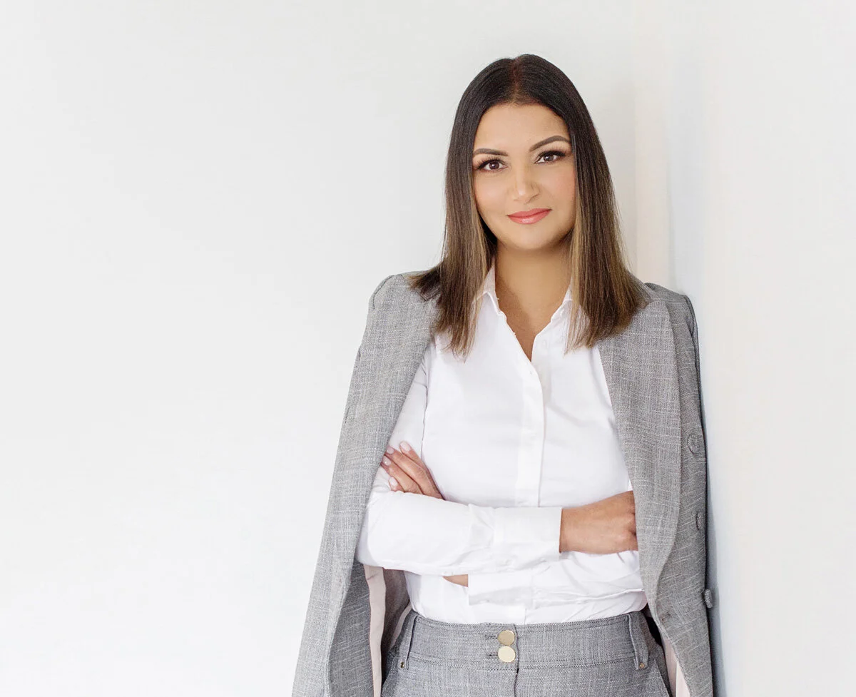 PureStudiosAgnesKieszMonikaGupta-3crop.jpg