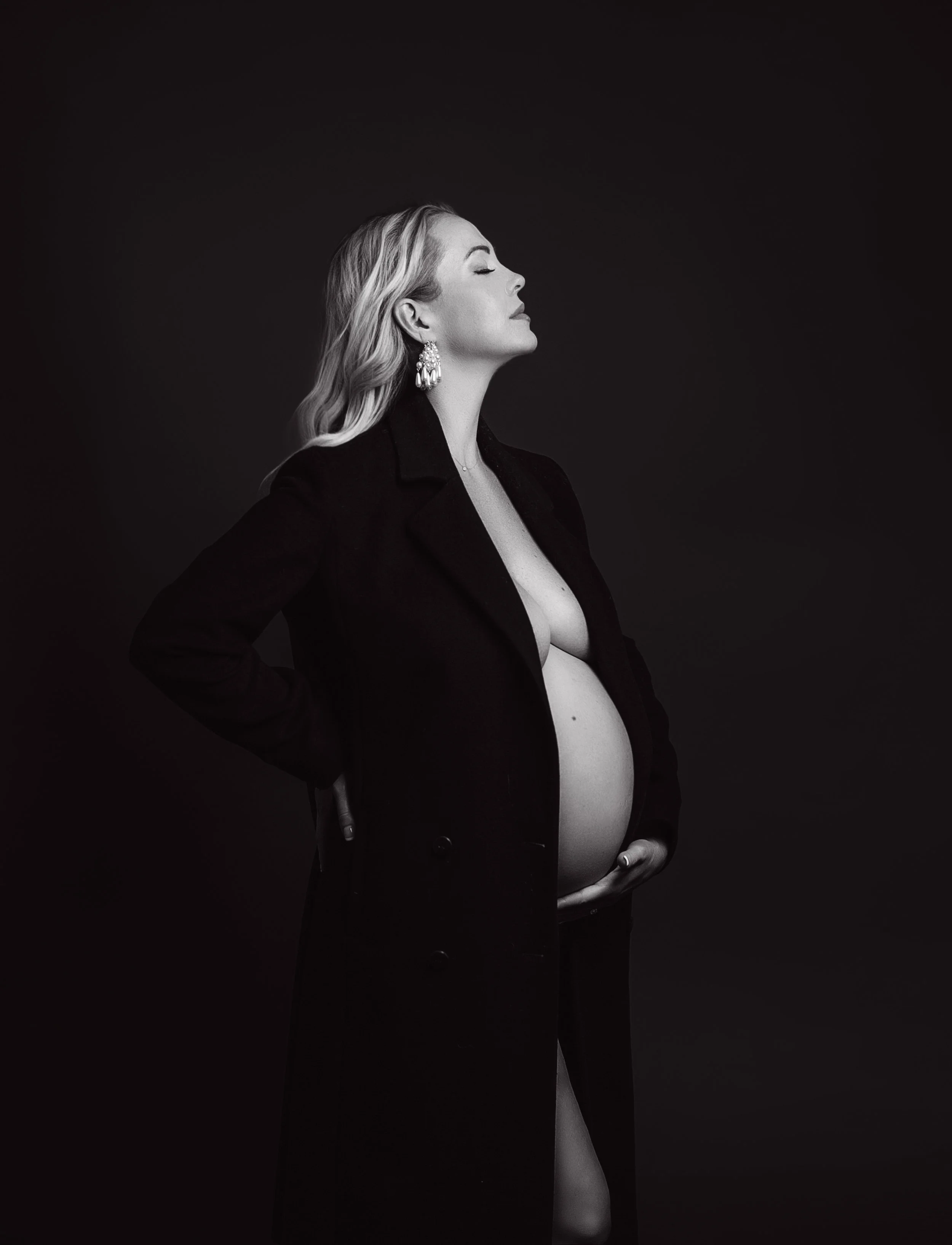 PureStudiosAgnesKieszAmandaWMaternity-38BW.jpg