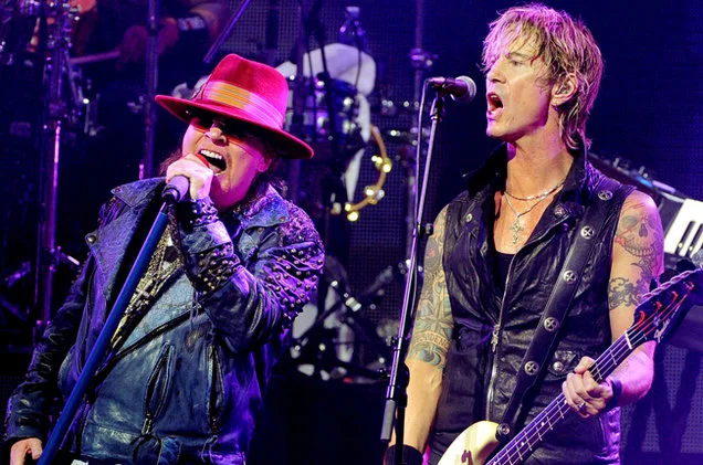 _Axl-Rose-and-musician-Duff-McKagan-perform-2014-billboard-650.jpg