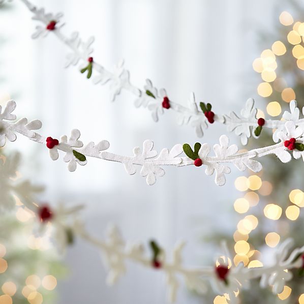 cat-winter-white-felt-mistletoe-garland.jpg