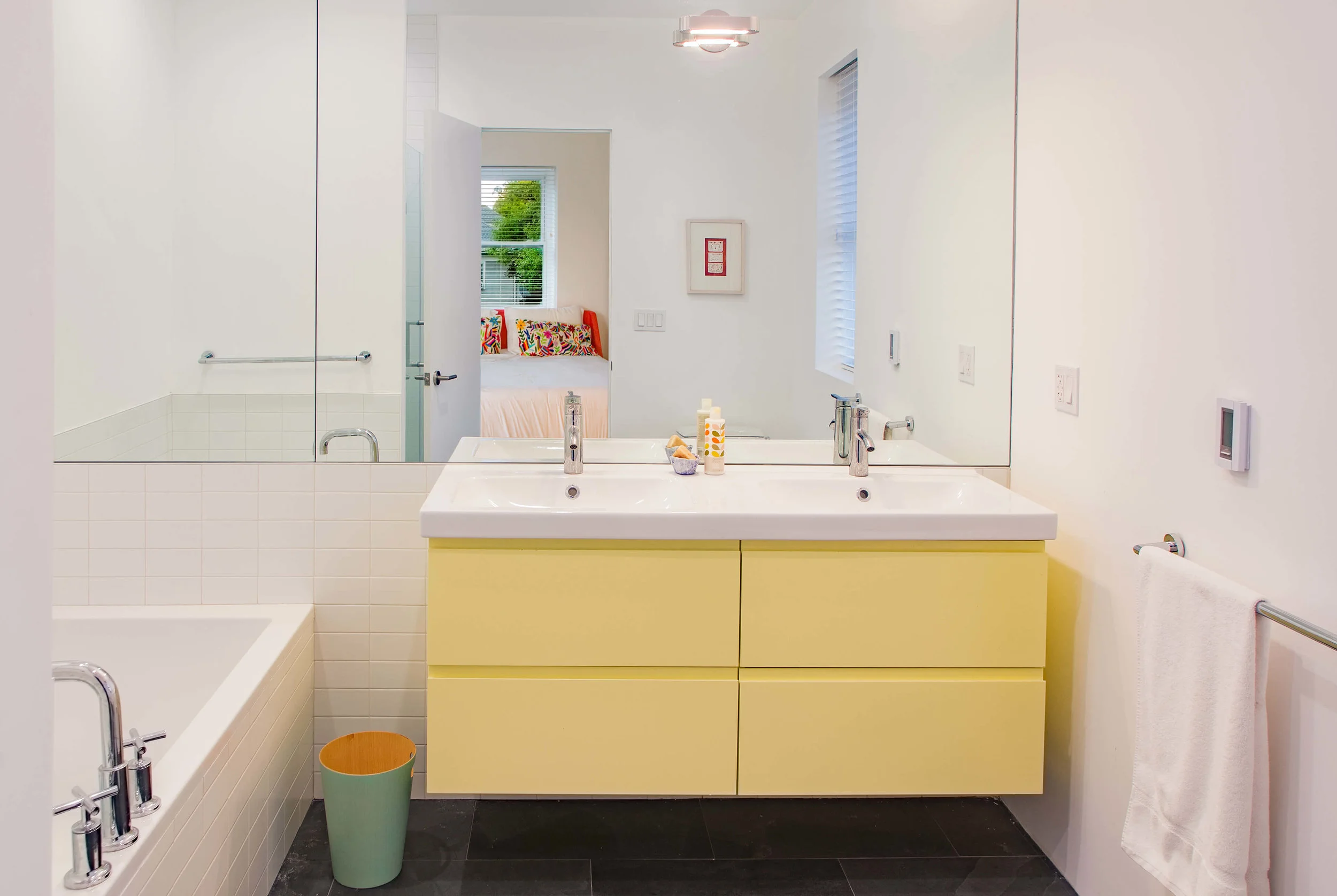2ndBathroom.jpg