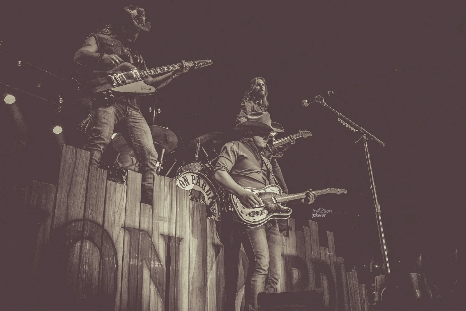 20161028_Jon Pardi_Performance_Johnson09259.jpg