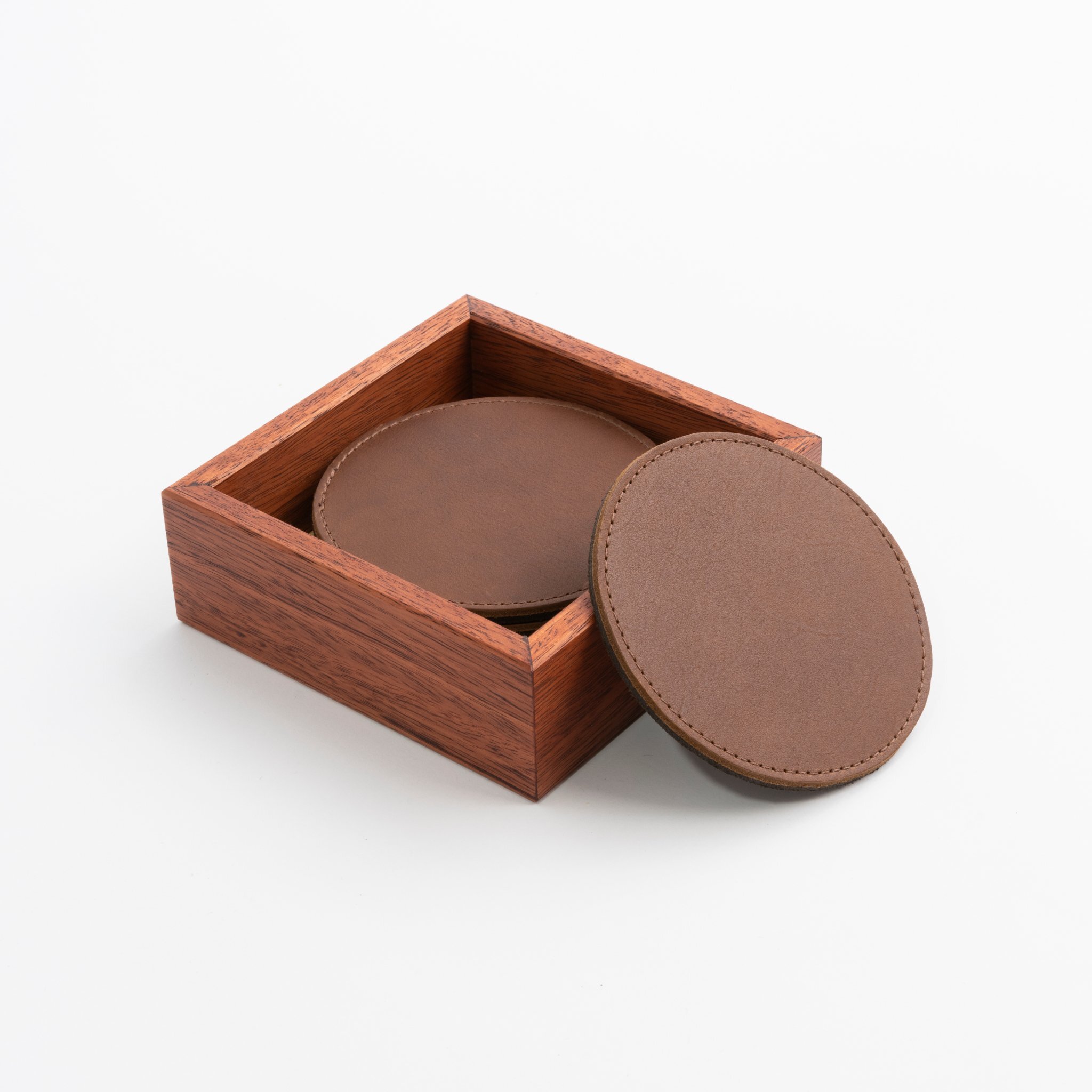 Gallantoro-Timber-box-italian-leather-coasters-whiskey-handmade-hero_5000x.jpg