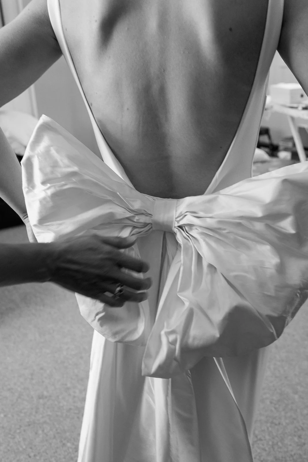 Lucy+Alex_Smith+ArcherPhotography_Gettingready_0057_websize.jpg