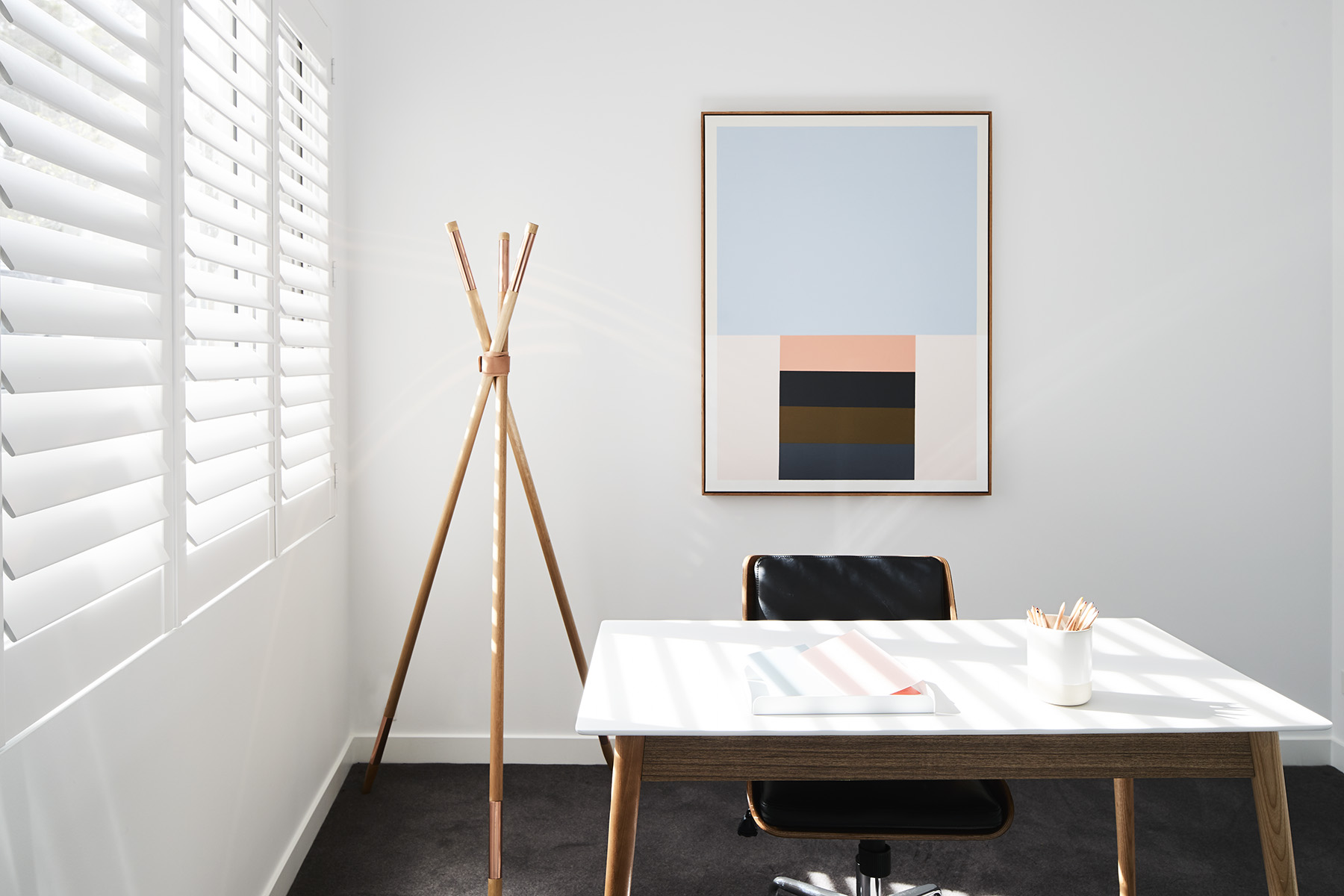 Tee pee coat stand, Scandiluxe . "Minimal" artwork, Louise de Weger .