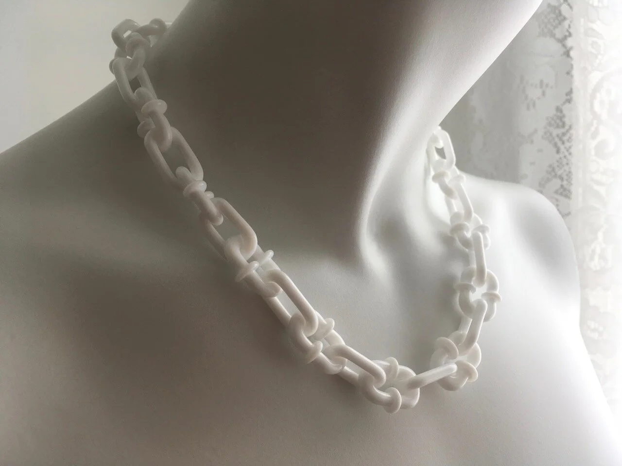 Lotus White Glass Chain